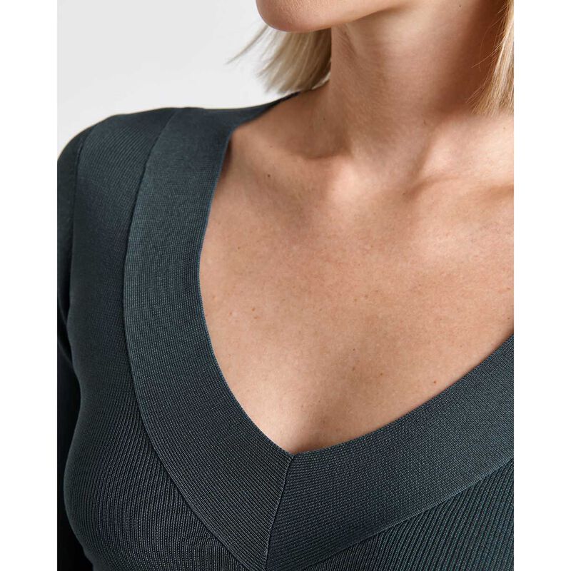 Cue Shiny V-Neck Long Sleeve Knit image number 2